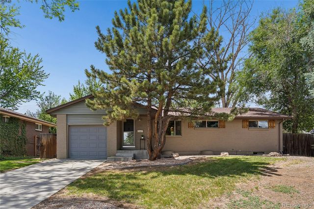1521 S Carr Street, Lakewood, CO 80232