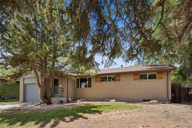 1521 S Carr Street, Lakewood, CO 80232