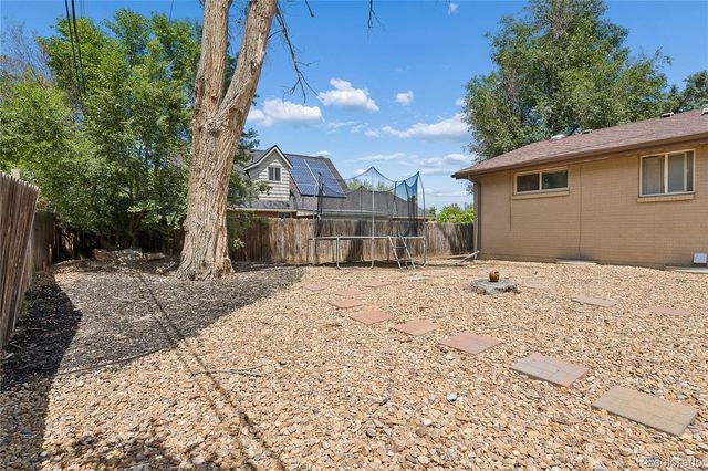 1521 S Carr Street, Lakewood, CO 80232