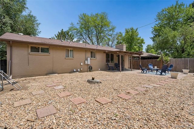 1521 S Carr Street, Lakewood, CO 80232