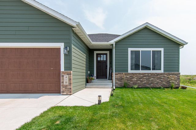 418 Lionheart Drive, Horace, ND 58047