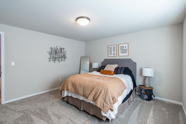 418 Lionheart Drive, Horace, ND 58047
