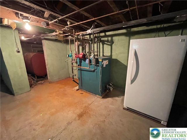 153 Moorestown Drive, Moore Twp, PA 18014