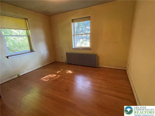 153 Moorestown Drive, Moore Twp, PA 18014