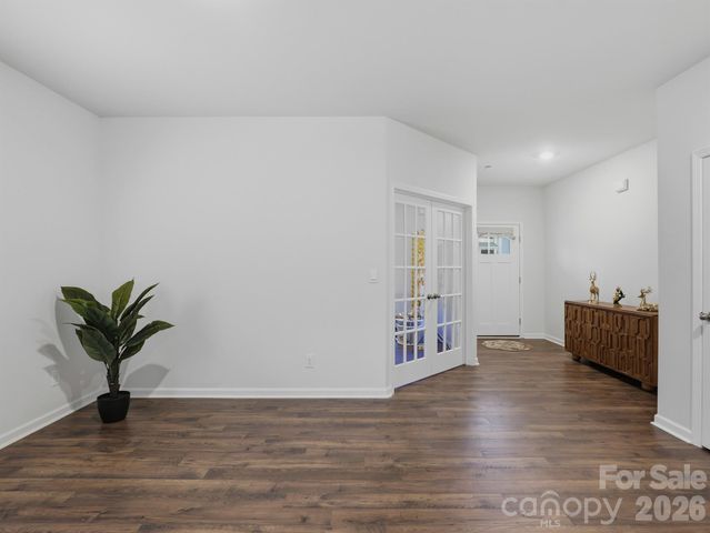 10971 Claystone Drive, Davidson, NC 28036