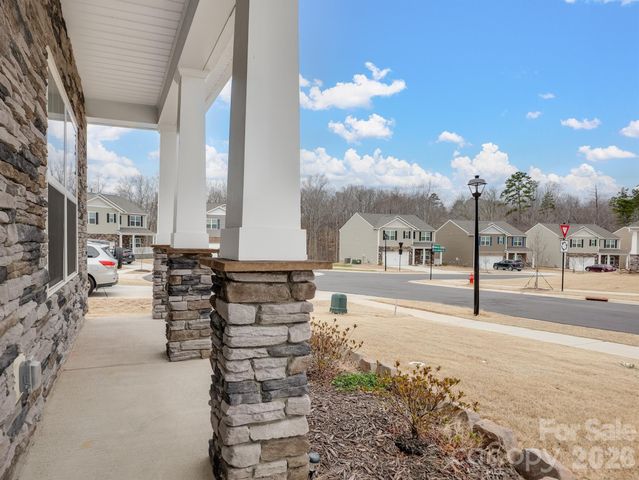 10971 Claystone Drive, Davidson, NC 28036
