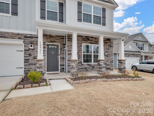 10971 Claystone Drive, Davidson, NC 28036