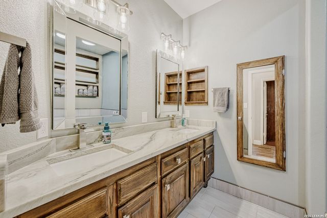 3111 Fall Crest, San Antonio, TX 78247