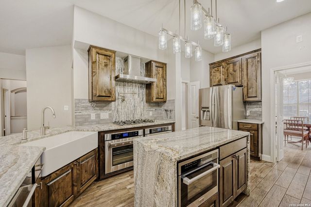 3111 Fall Crest, San Antonio, TX 78247