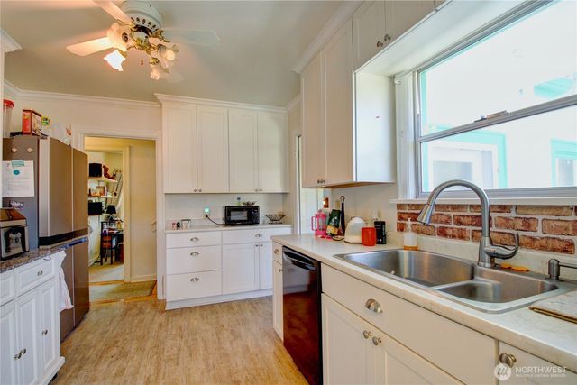 1408 S 12th Street, Mount Vernon, WA 98274