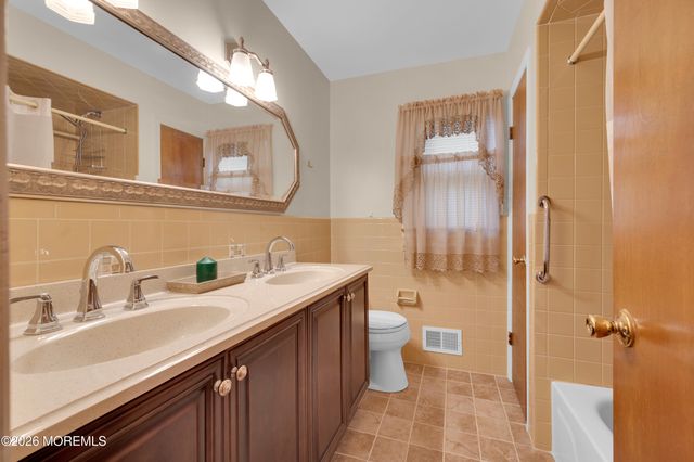 20 Marshall Drive, Ocean Twp, NJ 07712