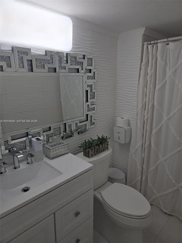 9410 Live Oak Pl 103, Davie, FL 33324