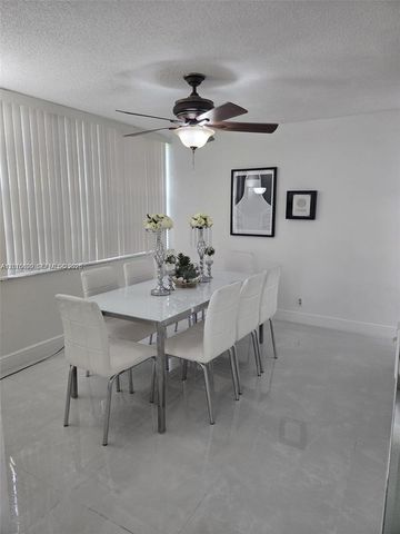 9410 Live Oak Pl 103, Davie, FL 33324
