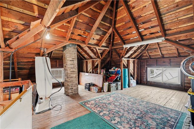 39 Westchester Avenue, Rochester, NY 14609