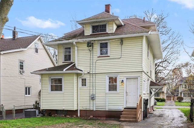 39 Westchester Avenue, Rochester, NY 14609