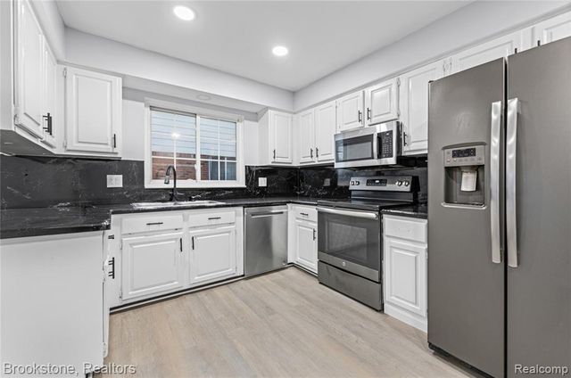 11952 Steven Drive, Sterling Heights, MI 48312