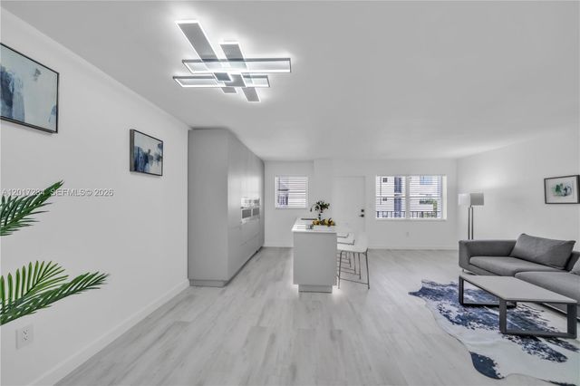 1720 Jefferson St 511, Hollywood, FL 33020