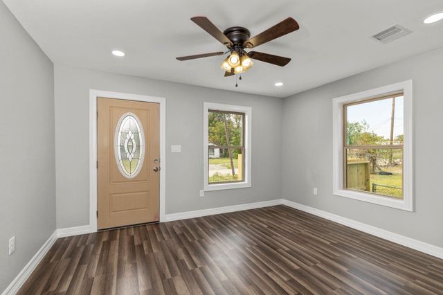 5210 Pickfair Street, Houston, TX 77026