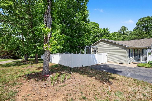 4432 Bennett Road, Morganton, NC 28655