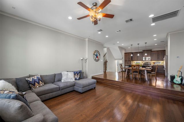 1129 Beasley Hills Lane, Houston, TX 77008