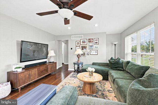 111 WESTON CT, North Wales, PA 19454