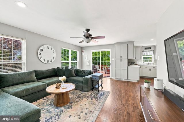 111 WESTON CT, North Wales, PA 19454