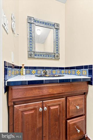 111 WESTON CT, North Wales, PA 19454
