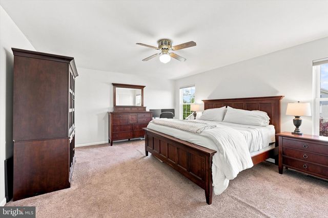111 WESTON CT, North Wales, PA 19454
