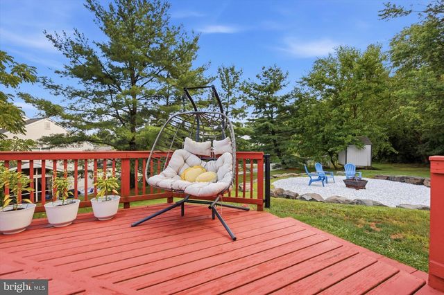 111 WESTON CT, North Wales, PA 19454