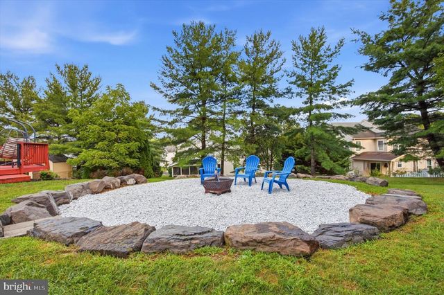 111 WESTON CT, North Wales, PA 19454