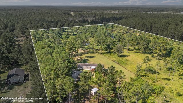 19815 Red Oak Rd, Saucier, MS 39574