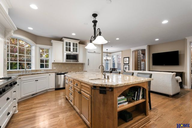 6521 Winding Ridge Court, Lincoln, NE 68512