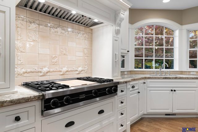 6521 Winding Ridge Court, Lincoln, NE 68512