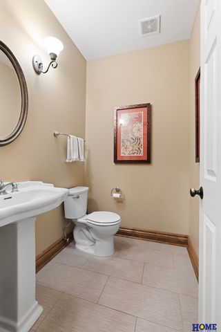 6521 Winding Ridge Court, Lincoln, NE 68512