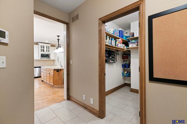 6521 Winding Ridge Court, Lincoln, NE 68512