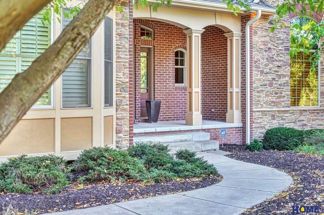 6521 Winding Ridge Court, Lincoln, NE 68512