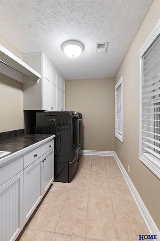 6521 Winding Ridge Court, Lincoln, NE 68512