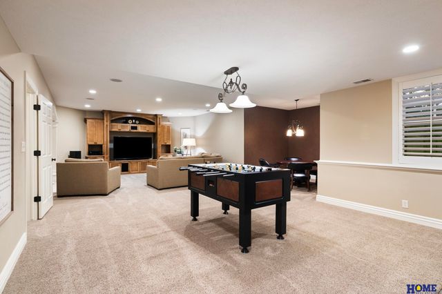 6521 Winding Ridge Court, Lincoln, NE 68512