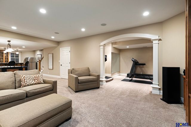 6521 Winding Ridge Court, Lincoln, NE 68512