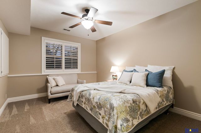 6521 Winding Ridge Court, Lincoln, NE 68512