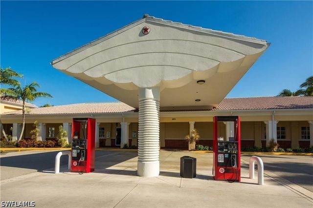 3703 Exuma WAY, Naples, FL 34119