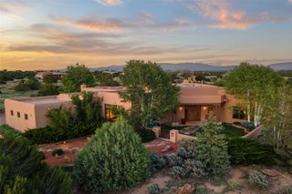 32 Sierra Rosa Loop, Santa Fe, NM 87506