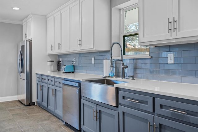 1408 S Corinth Street Road, Dallas, TX 75203