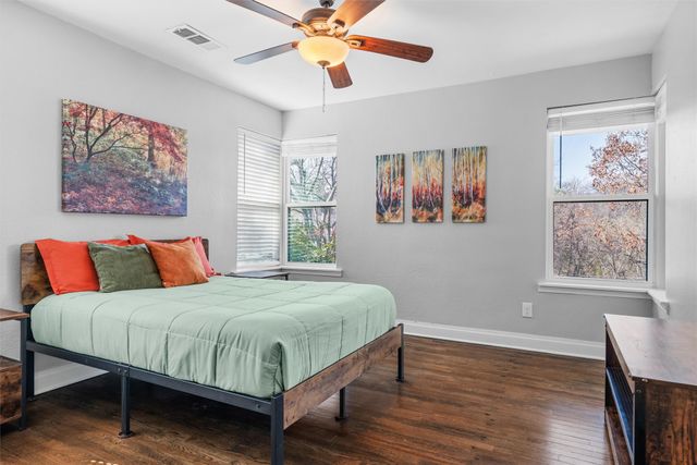 1408 S Corinth Street Road, Dallas, TX 75203