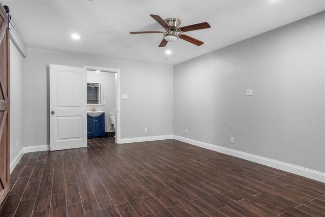 1408 S Corinth Street Road, Dallas, TX 75203