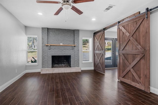 1408 S Corinth Street Road, Dallas, TX 75203