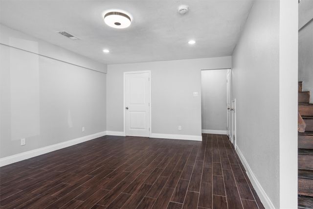 1408 S Corinth Street Road, Dallas, TX 75203