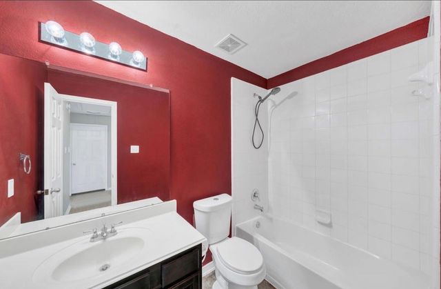 9807 Onyx Trail Drive, Rosharon, TX 77583