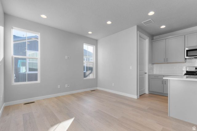 3963 W RED CLOVER DR, Lehi, UT 84048