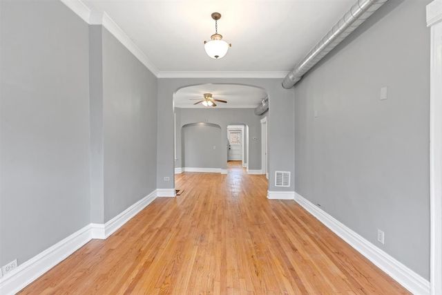 3716 N Wayne Avenue 2, Chicago, IL 60613